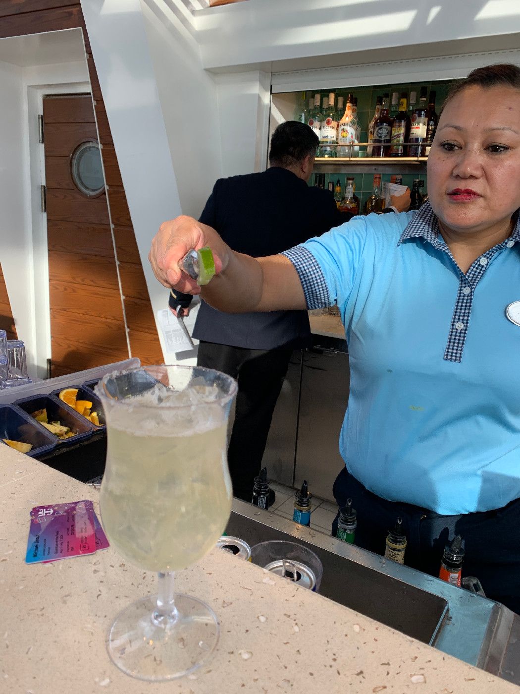 Pool Bar - Quantum of the Seas
