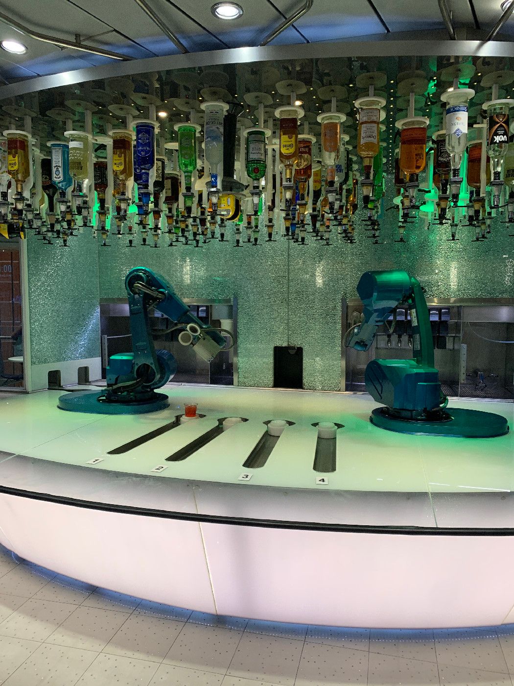 Bionic Bar - Quantum of the Seas