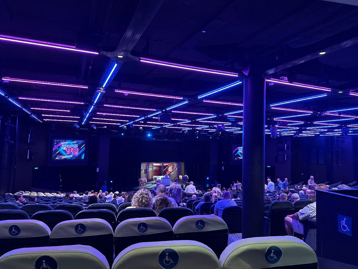 Getaway Theater - Norwegian Getaway