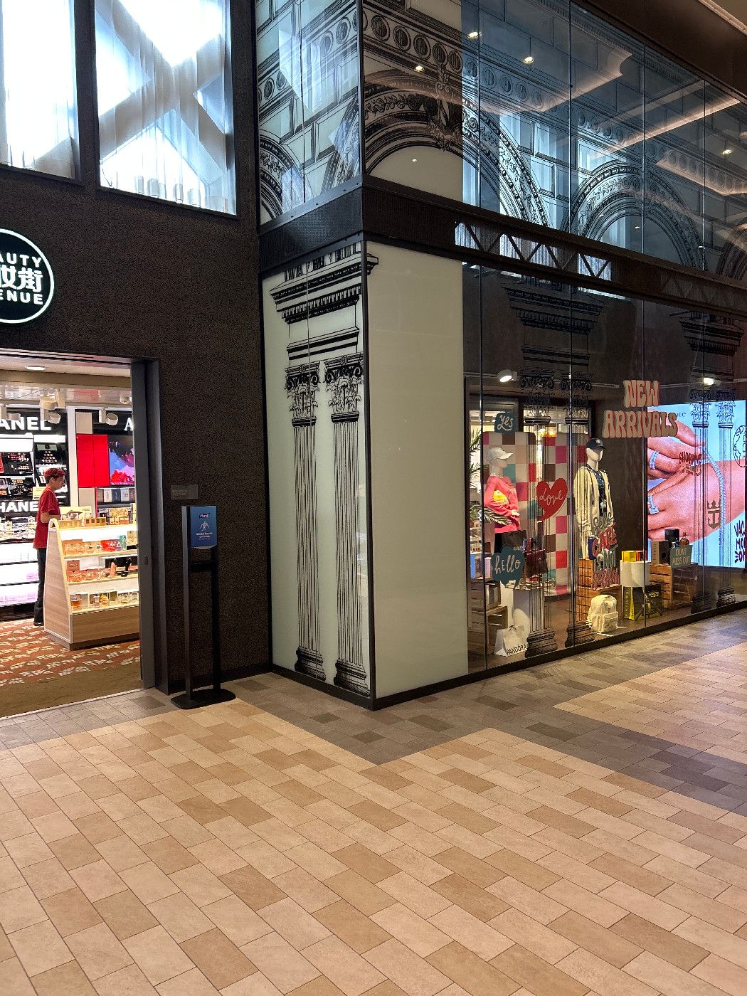 Shopping - Quantum of the Seas
