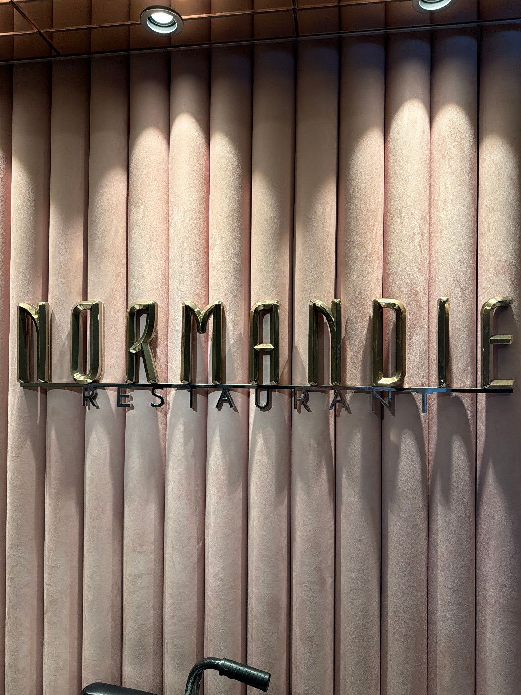 Normandie Restaurant - Celebrity Beyond