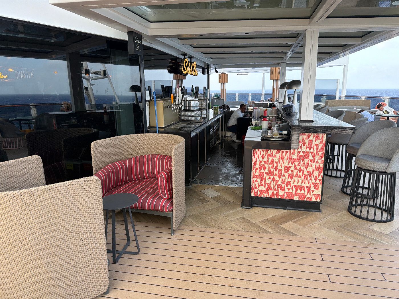 Indulge Outdoor Lounge - Norwegian Prima