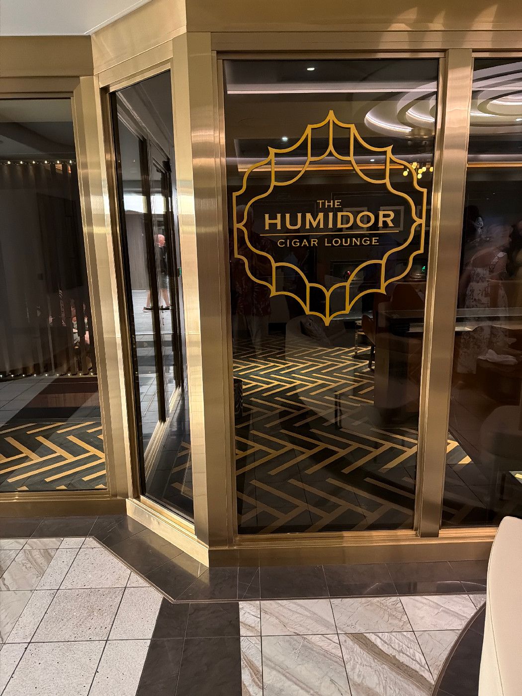 The Humidor - Norwegian Prima
