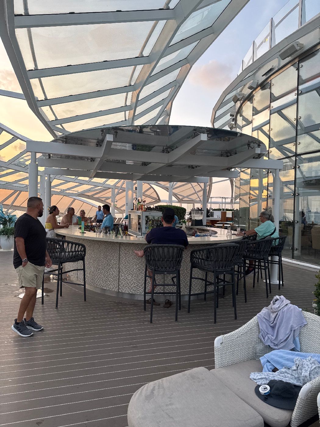 Solarium Bar - Symphony of the Seas