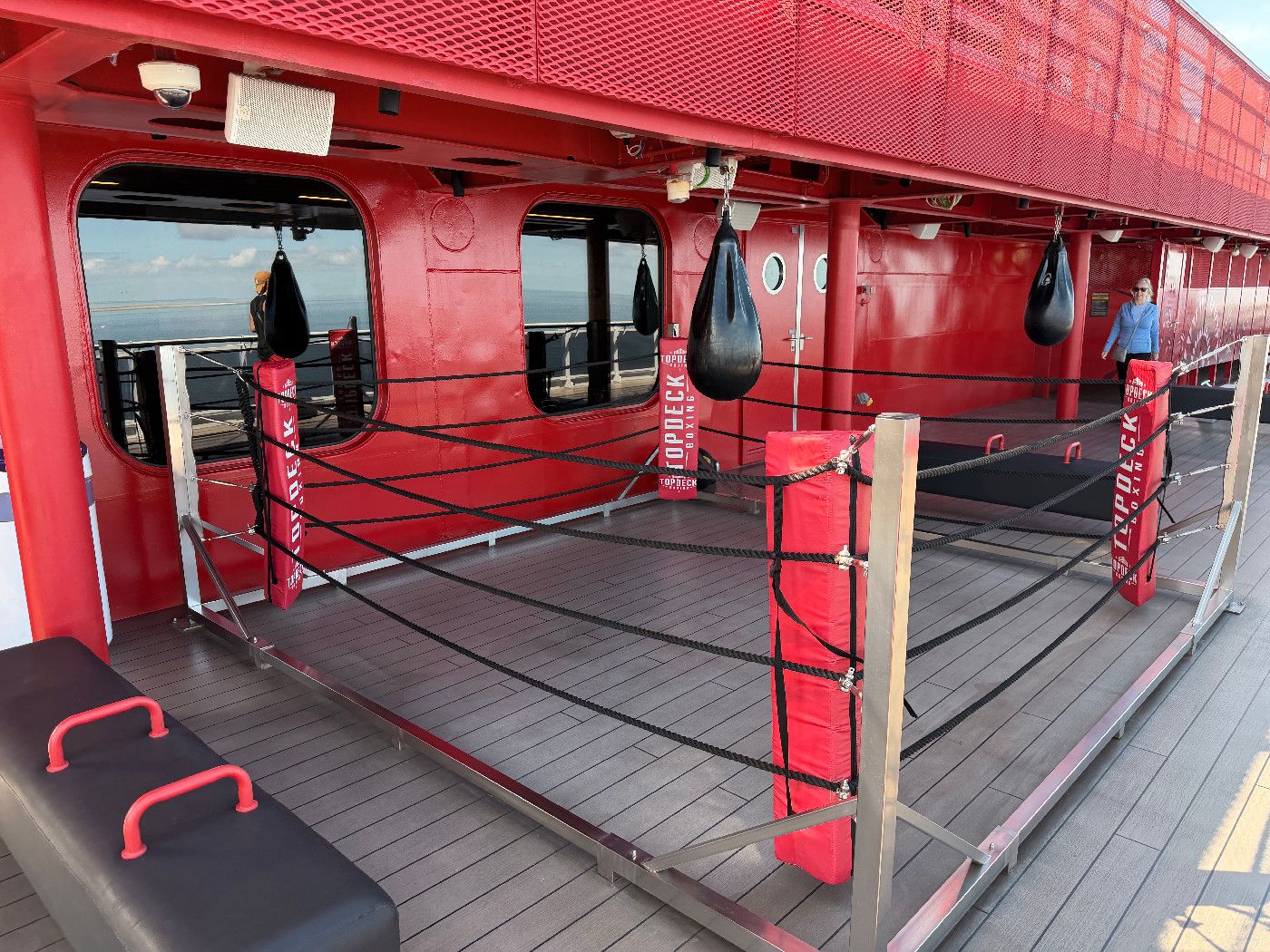 Boxing Ring - Valiant Lady