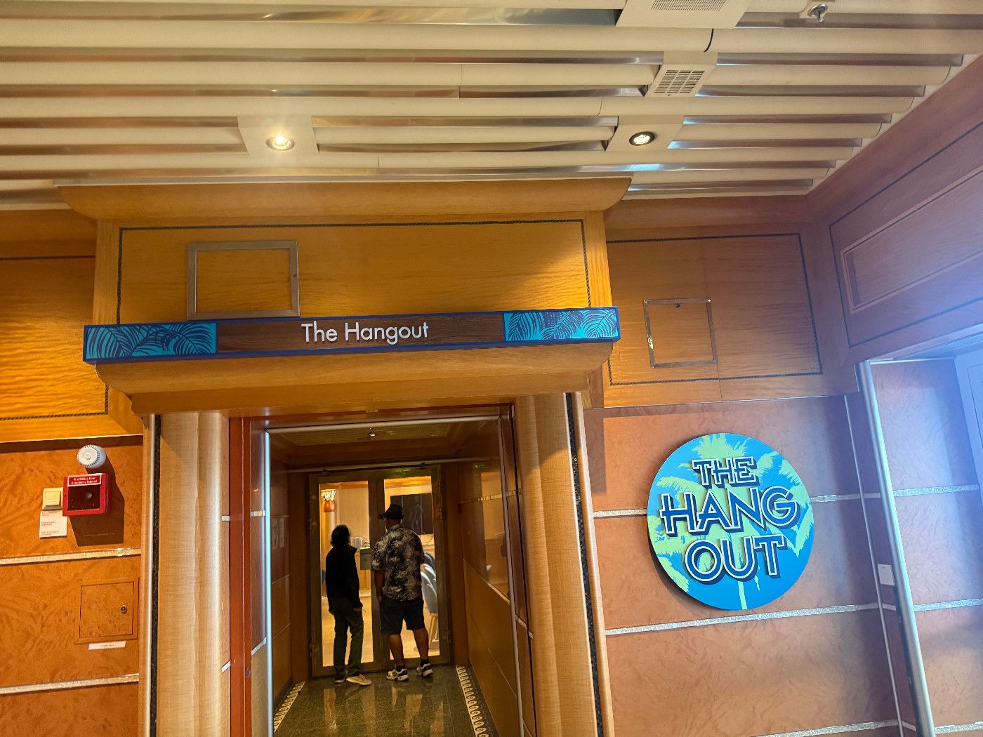 The Hangout Tween Club - Margaritaville Islander