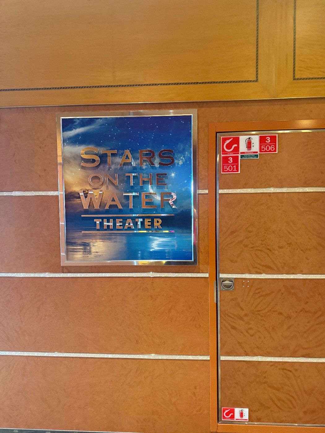 Stars on the Water Theater - Margaritaville Islander