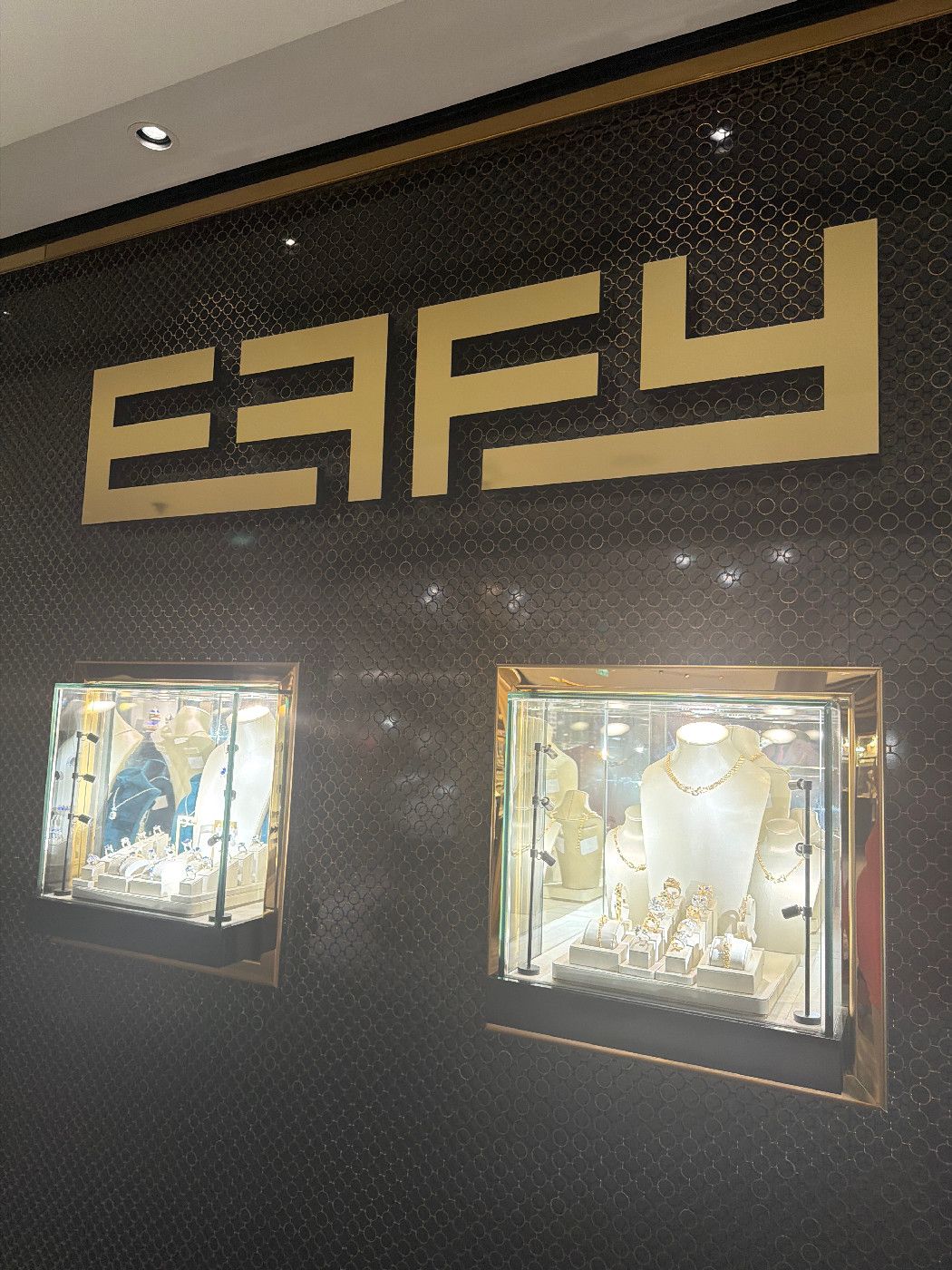 Boutique Shop - Celebrity Beyond