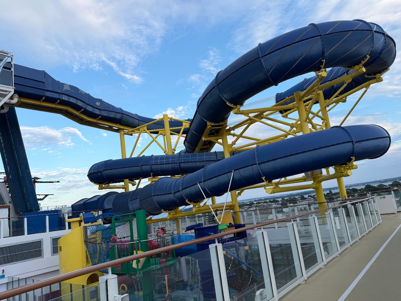 Aqua Racer - Norwegian Escape