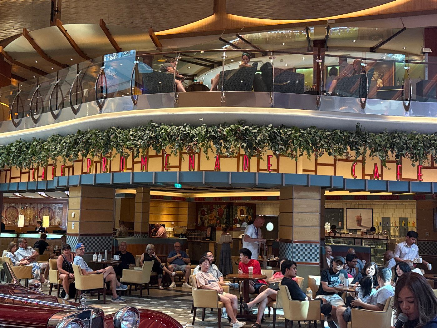Café Promenade - Allure of the Seas