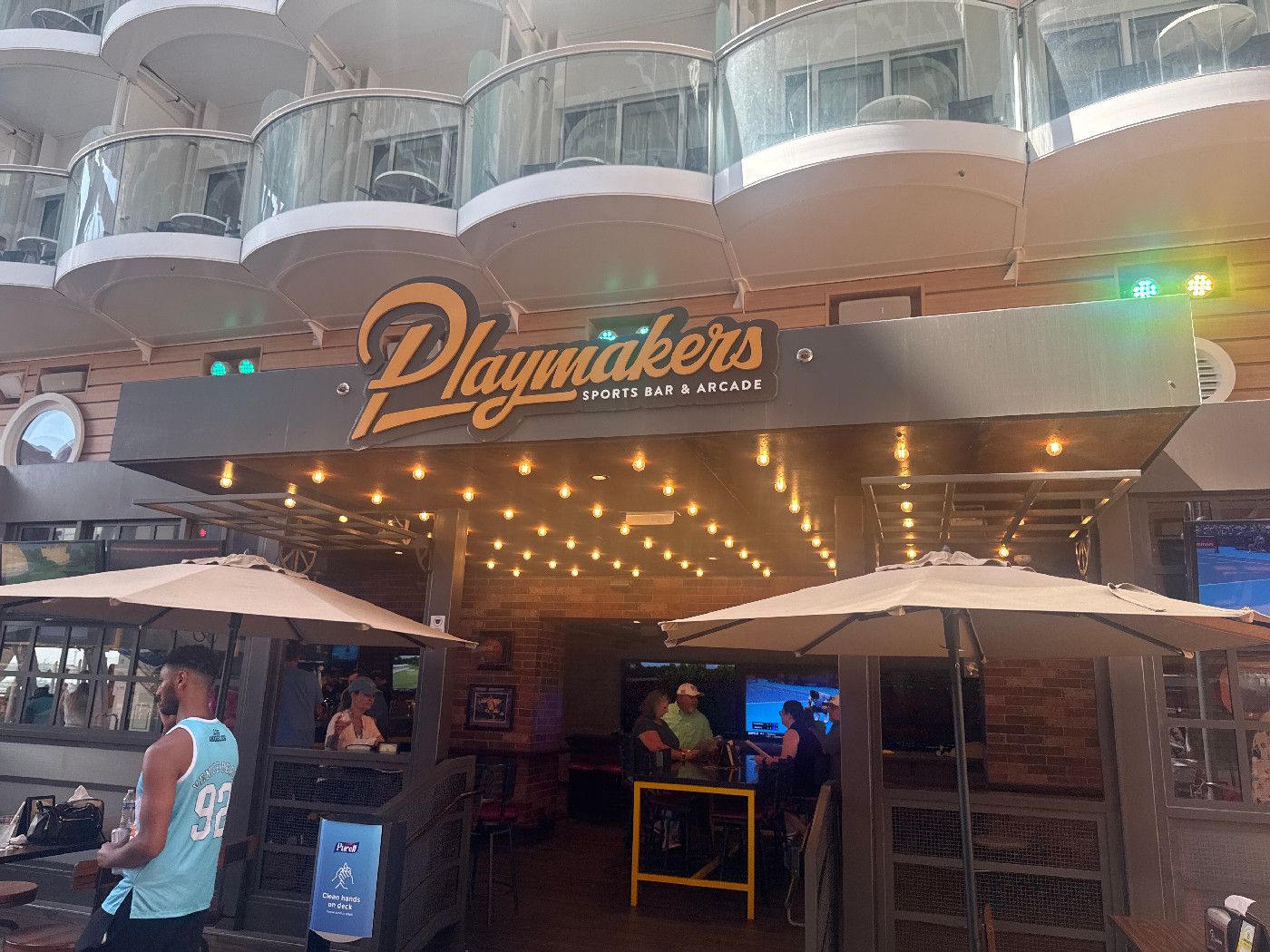 Playmakers Bar & Arcade - Symphony of the Seas