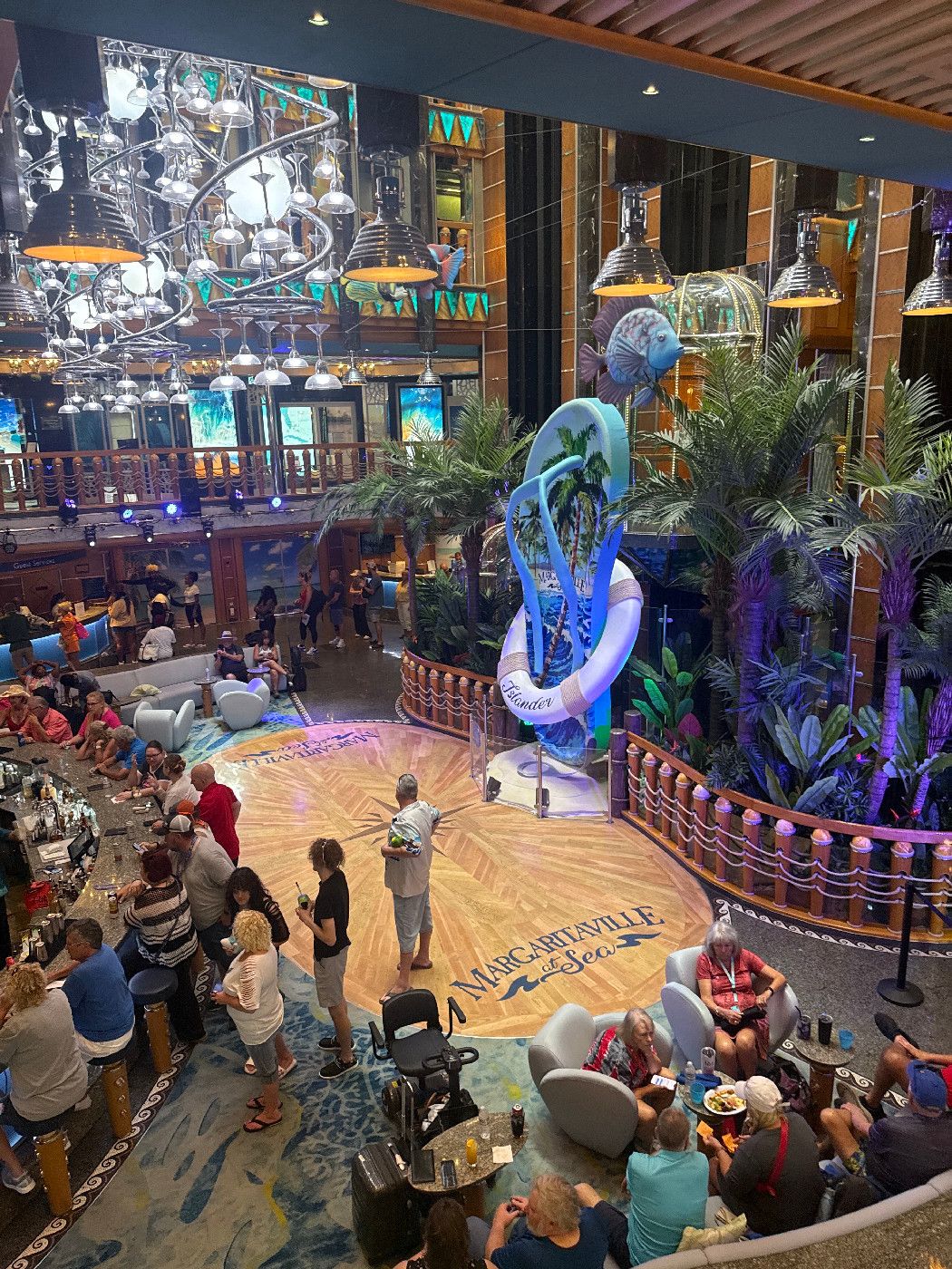 Flip Flop Atrium Bar - Margaritaville Islander
