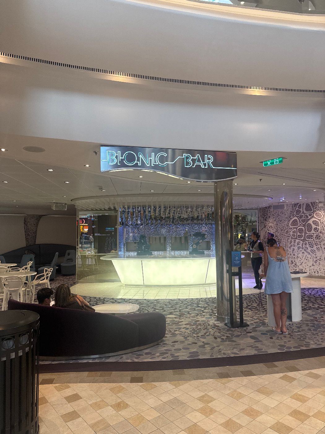 Bionic Bar - Symphony of the Seas