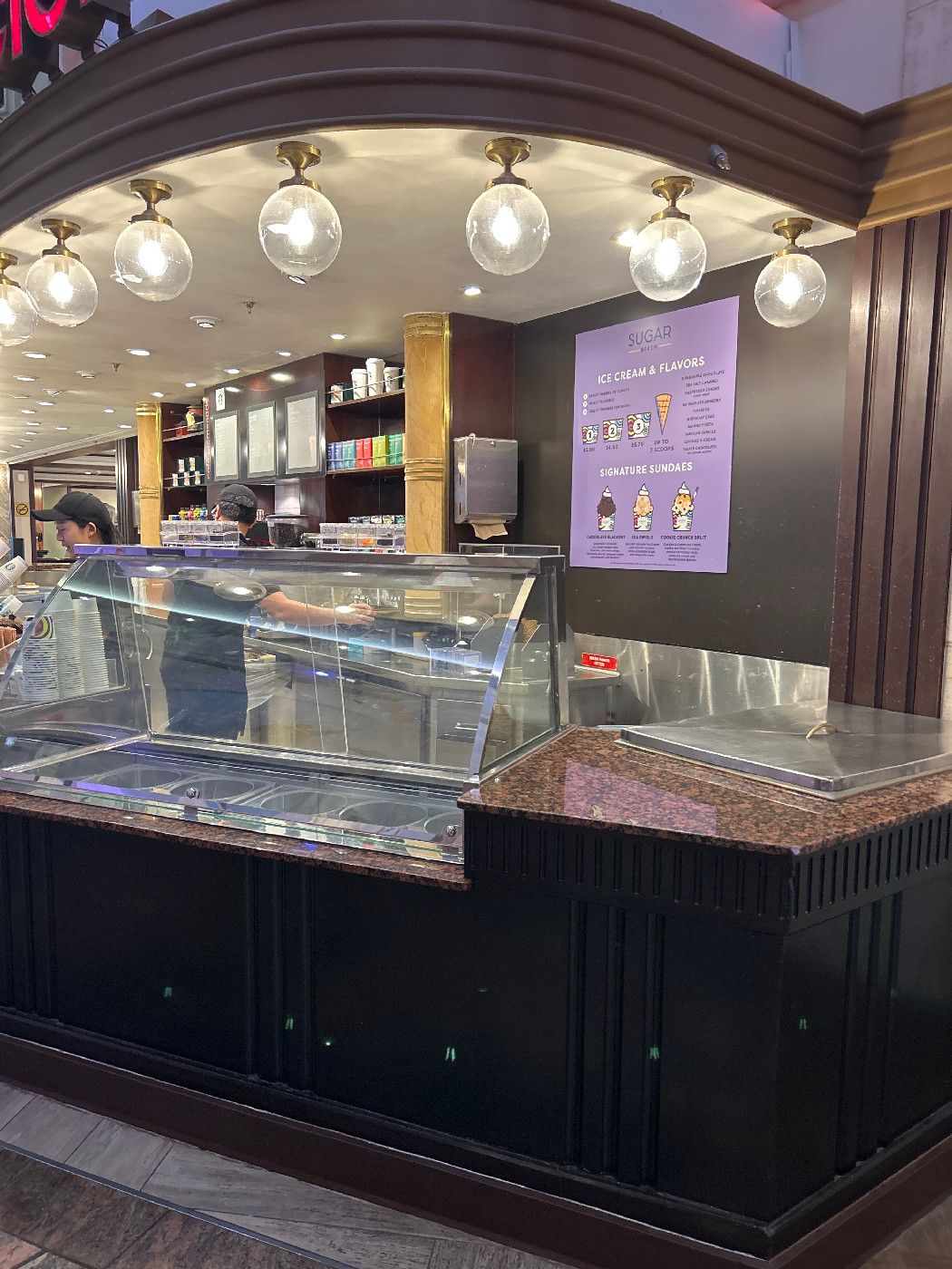 Ice Cream Parlor - Mariner of the Seas