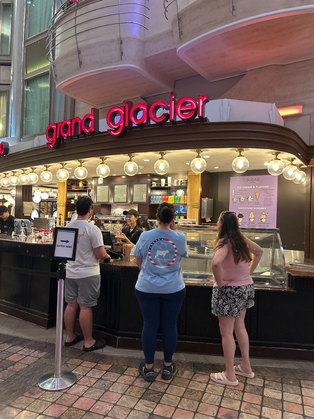 Ice Cream Parlor - Mariner of the Seas