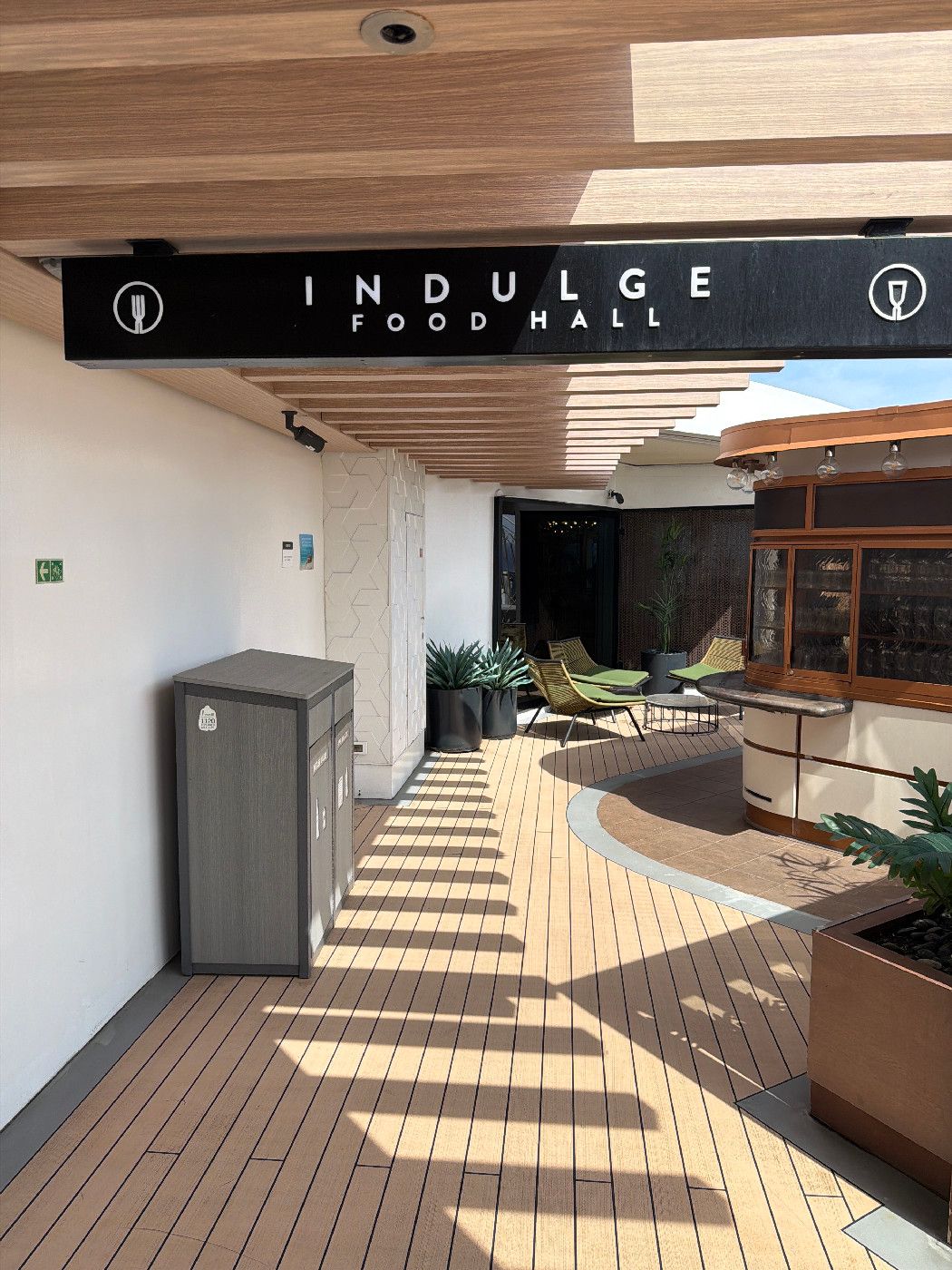 Indulge Food Hall - Norwegian Prima