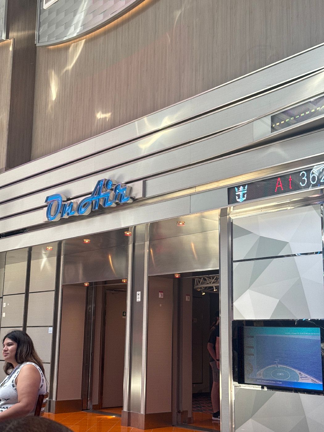 On Air Club - Symphony of the Seas