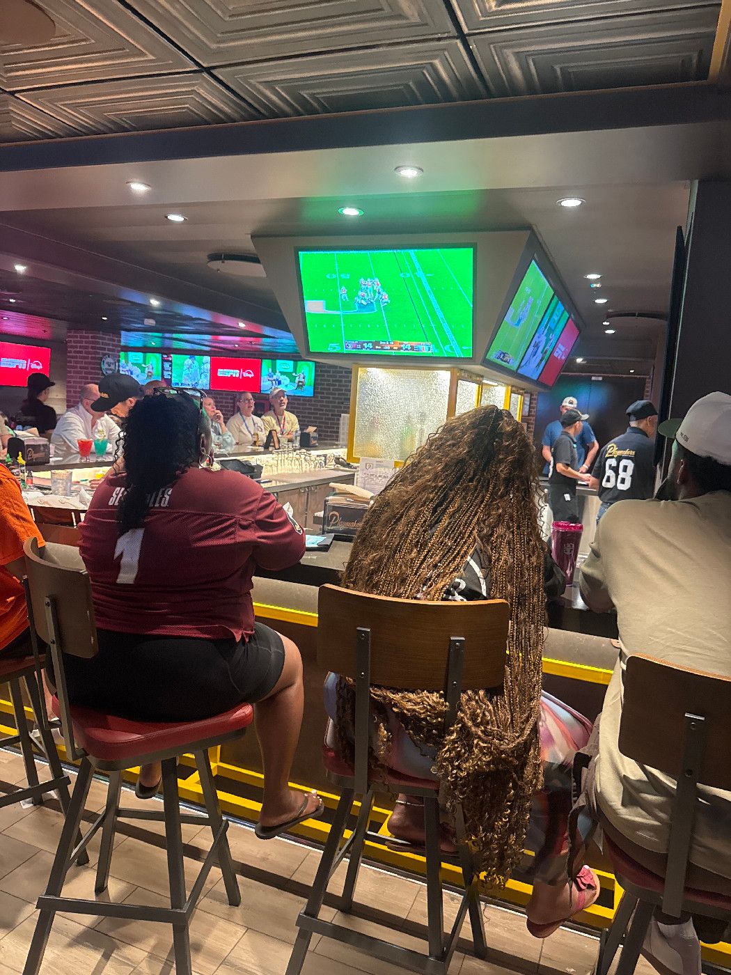 Playmakers Bar & Arcade - Star of the Seas