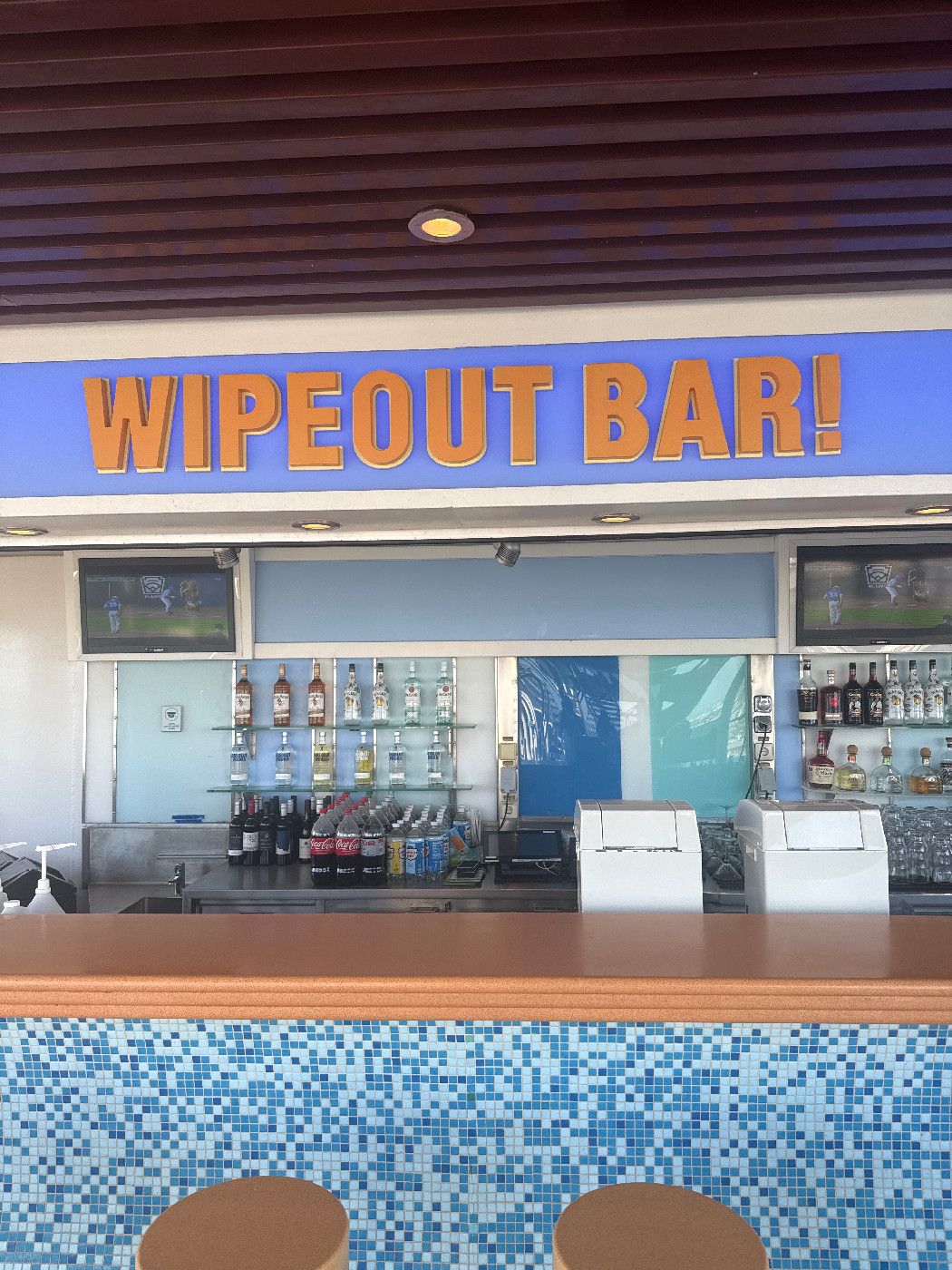 Wipe Out Bar - Allure of the Seas