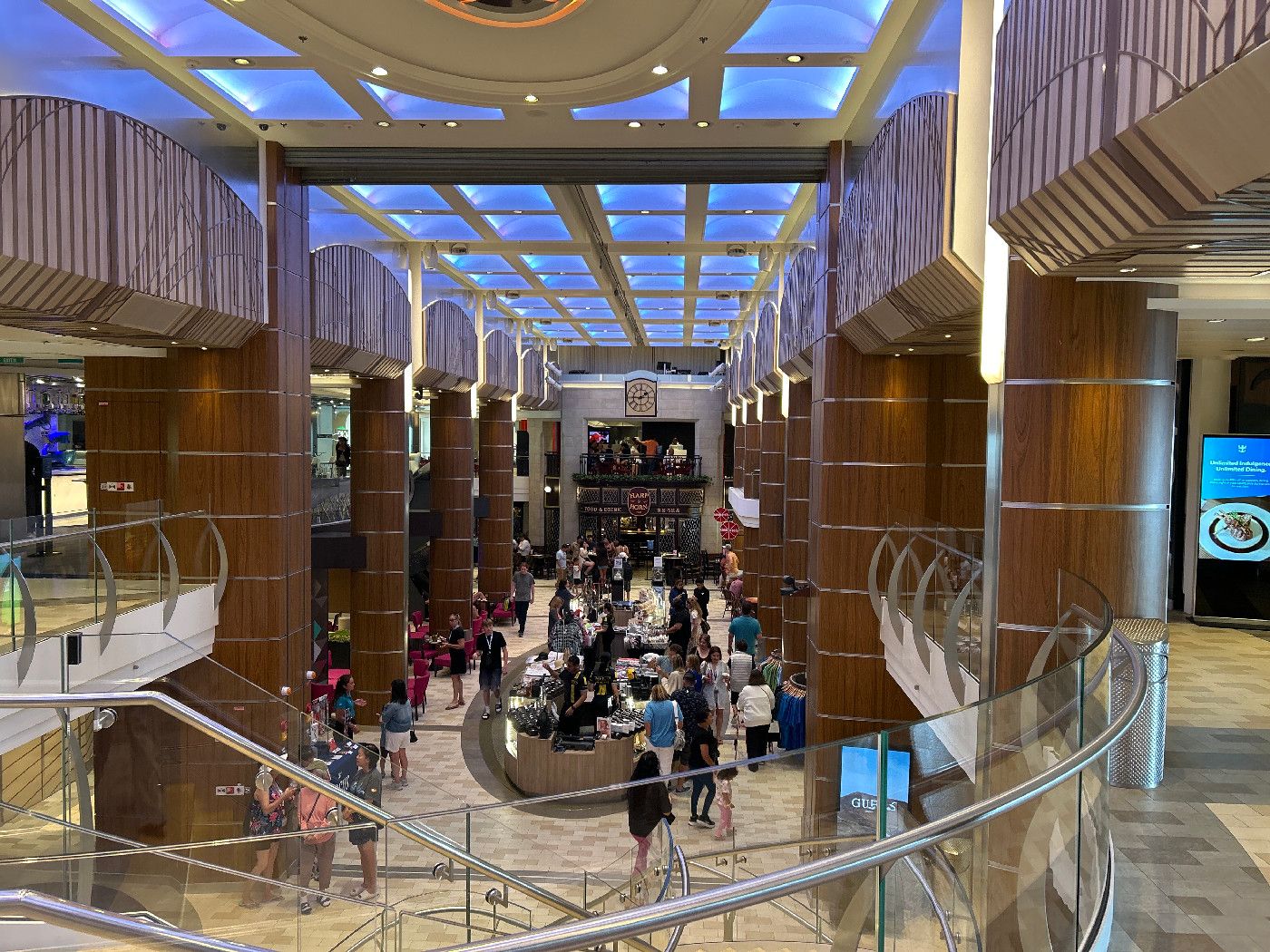 Royal Esplanade - Quantum of the Seas