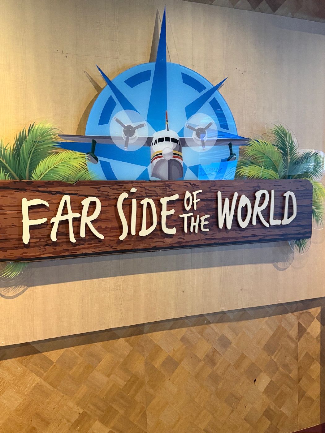 Far Side Of The World Lounge - Margaritaville Islander