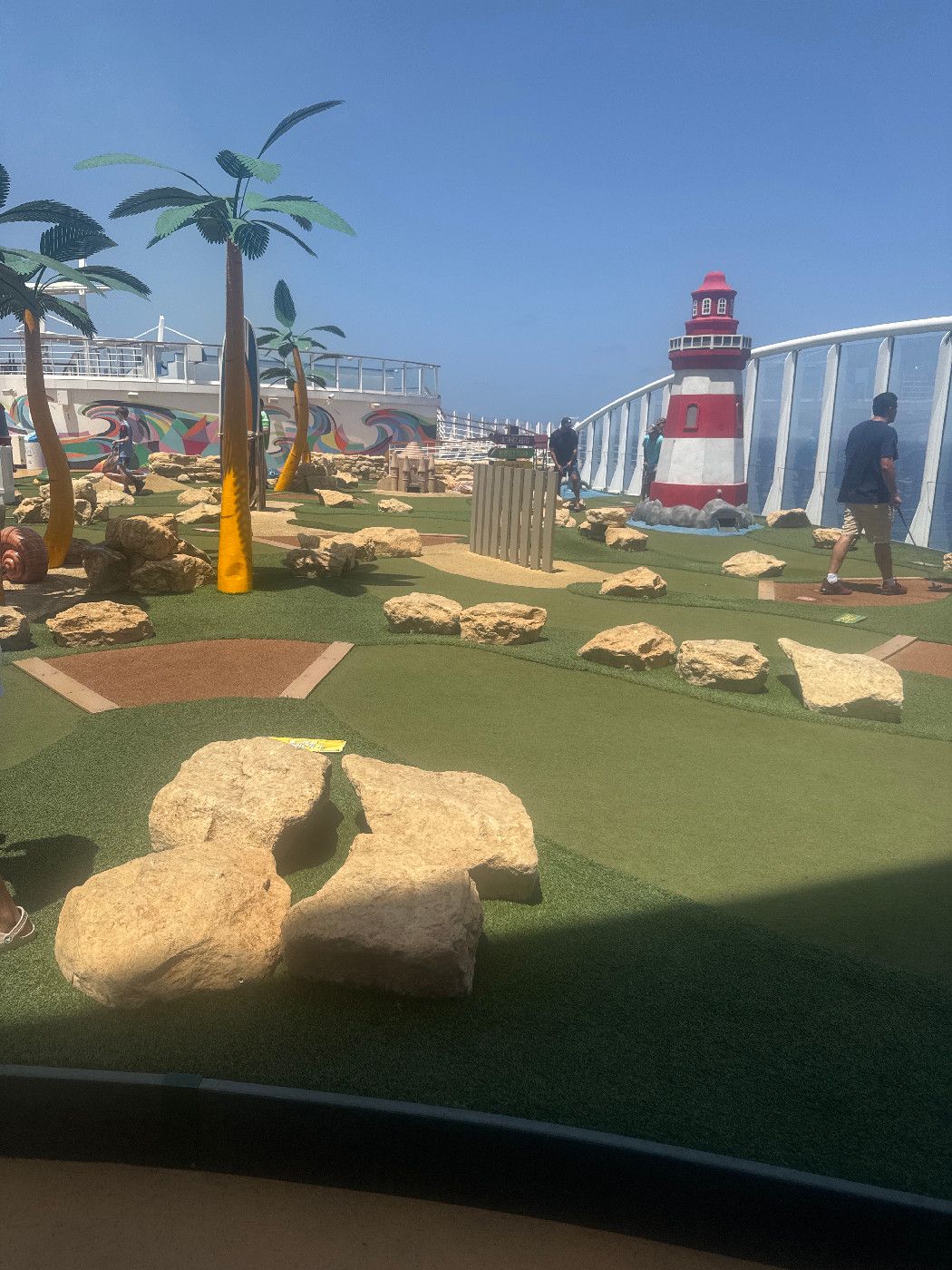Mini Golf - Symphony of the Seas