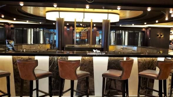 Atrium Bar - Norwegian Joy