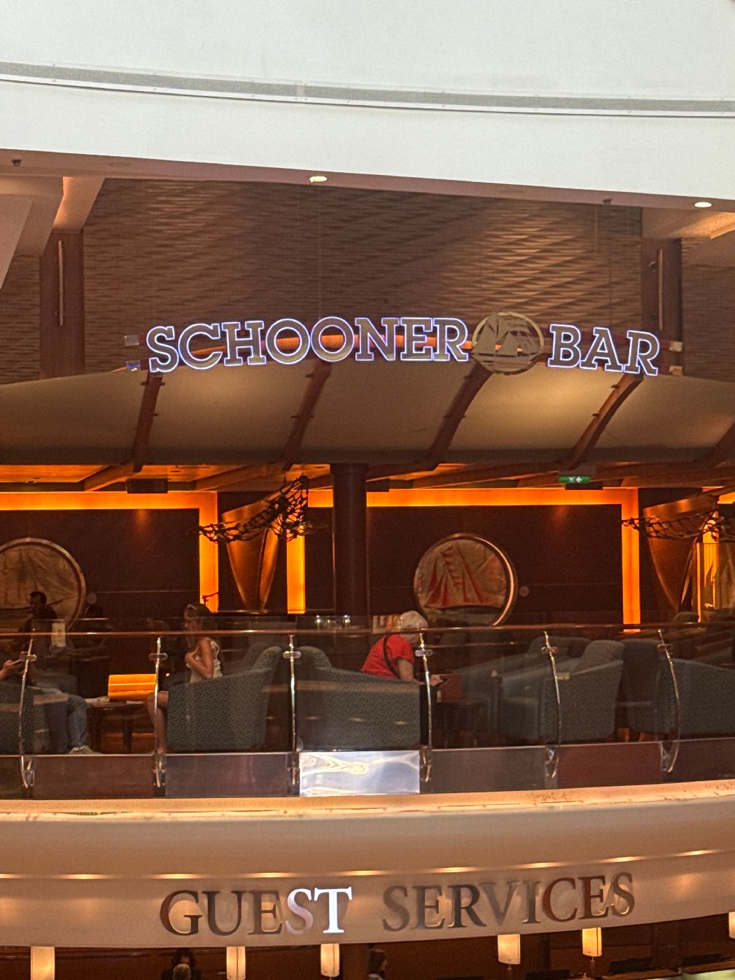 Schooner Bar - Allure of the Seas